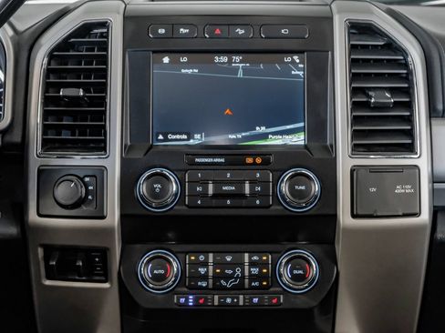 Used 2019 Ford F350 Lariat w/ Lariat Ultimate Package AWD/4WD image 25