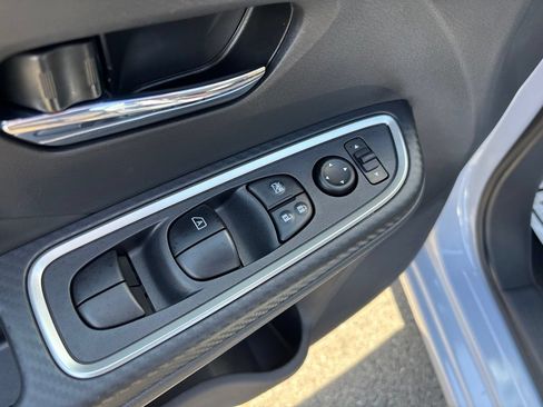 Certified 2025 Nissan Versa SR w/ Trunk Package FWD image 16
