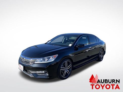 Used 2017 Honda Accord Sport image 3