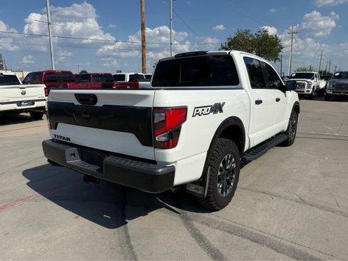 Used 2021 Nissan Titan PRO-4X w/ Pro-4x Convenience Package AWD/4WD image 2