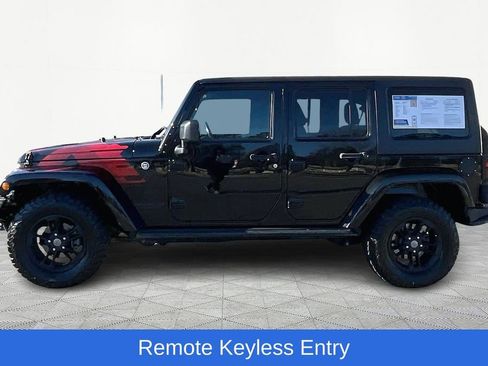 Used 2017 Jeep Wrangler Unlimited Sahara image 5