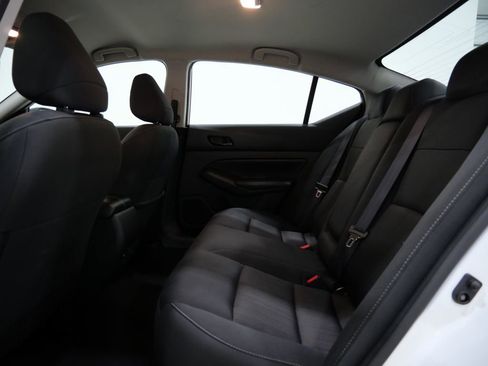 Used 2024 Nissan Altima 2.5 SV image 23