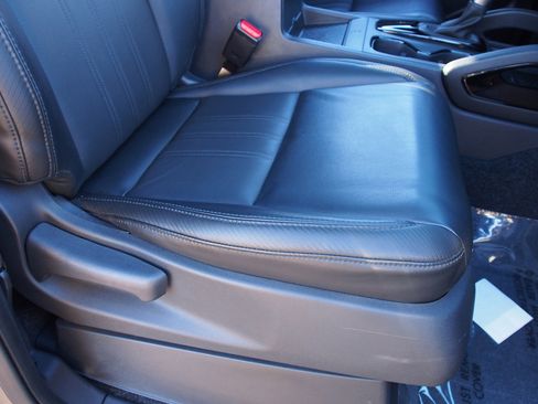 Used 2022 Nissan Frontier PRO-4X w/ Pro-4X Premium Package image 13