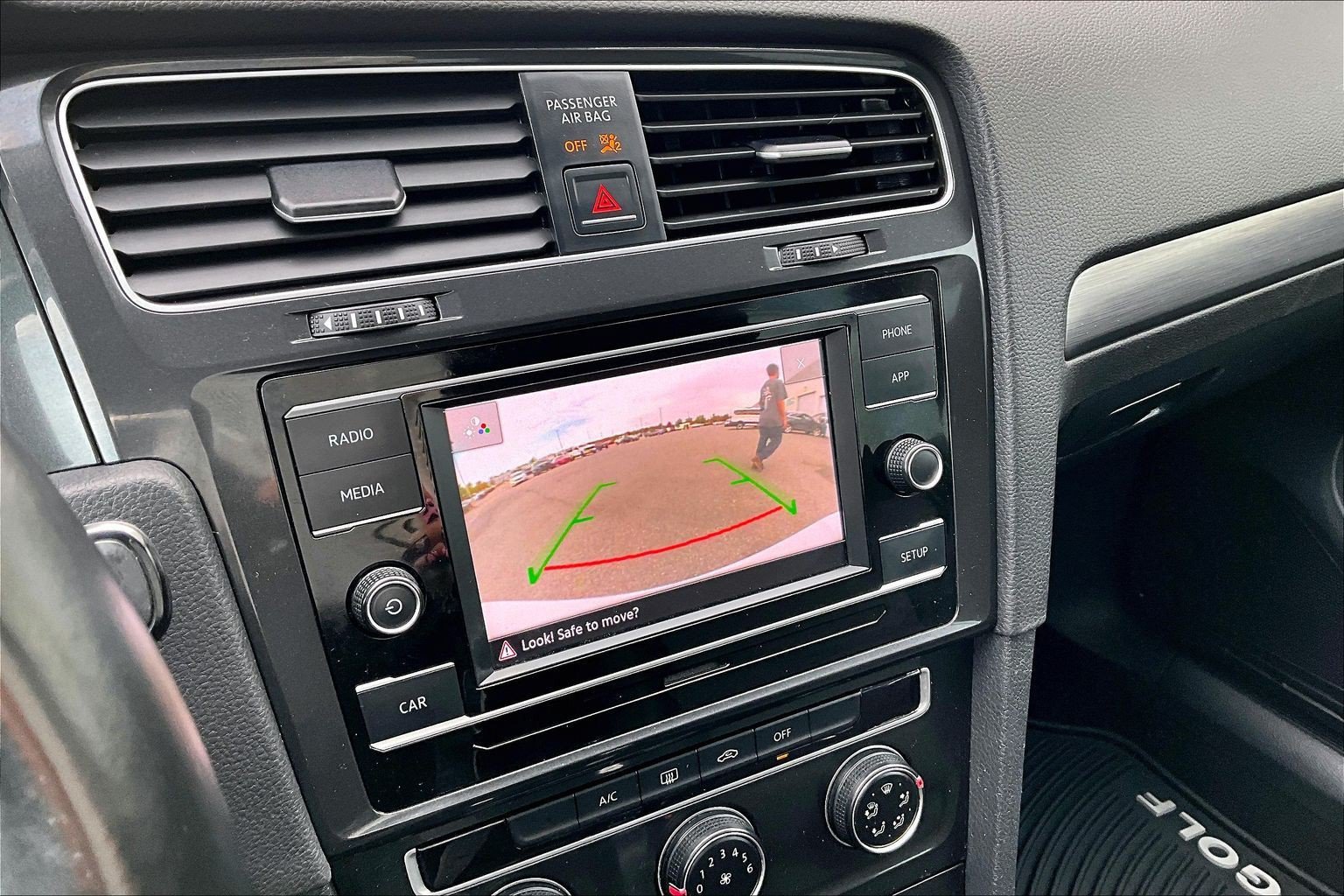 Used 2018 Volkswagen Golf S FWD image 14