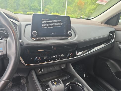 Certified 2023 Nissan Rogue SL FWD image 20