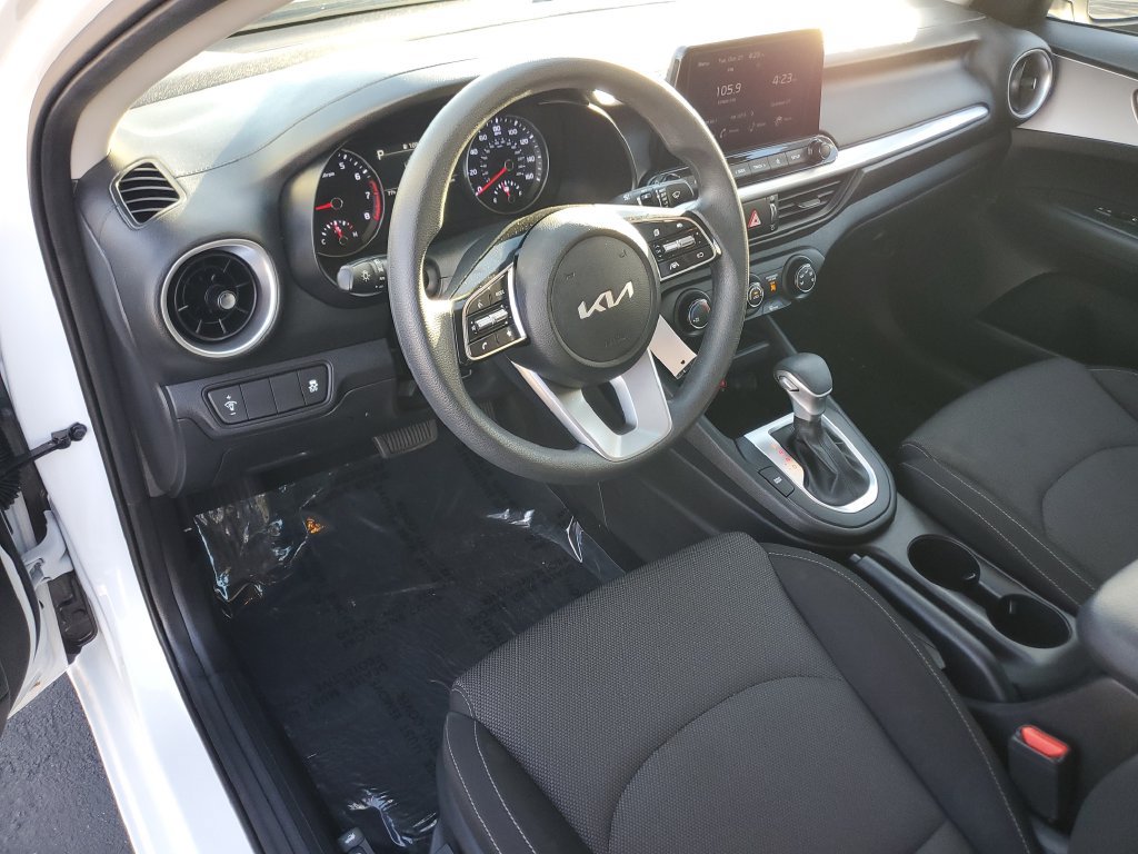 Used 2024 Kia Forte LXS FWD image 16