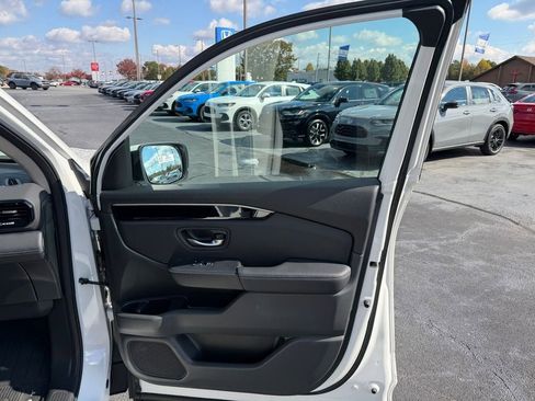 New 2025 Honda Pilot EX-L image 25