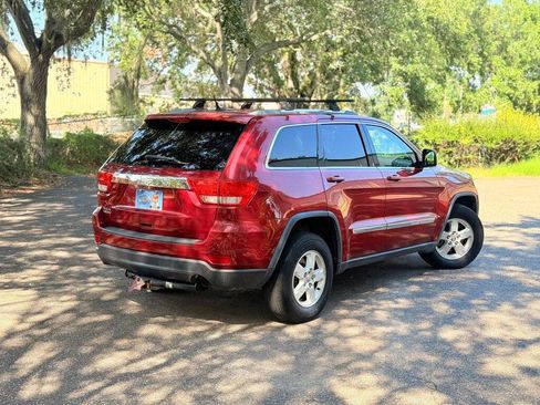 Used 2012 Jeep Grand Cherokee Laredo w/ Laredo E Group image 5