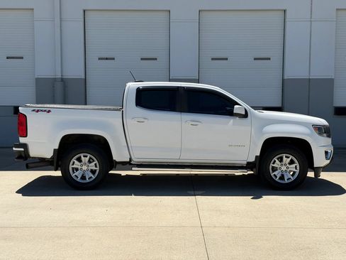 Used 2017 Chevrolet Colorado LT w/ LT Convenience Package AWD/4WD image 6