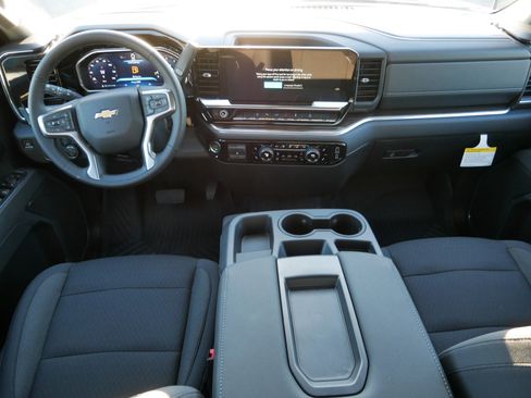 New 2026 Chevrolet Silverado 2500 LT w/ All Star Edition AWD/4WD image 5