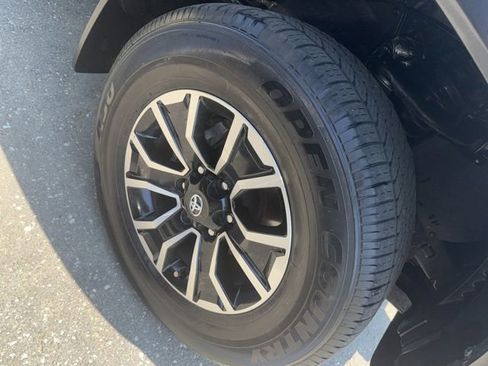 Certified 2023 Toyota Tacoma TRD Sport AWD/4WD image 3