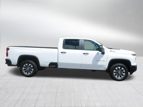 Used 2025 Chevrolet Silverado 2500 Custom w/ Custom Convenience Package AWD/4WD image 8