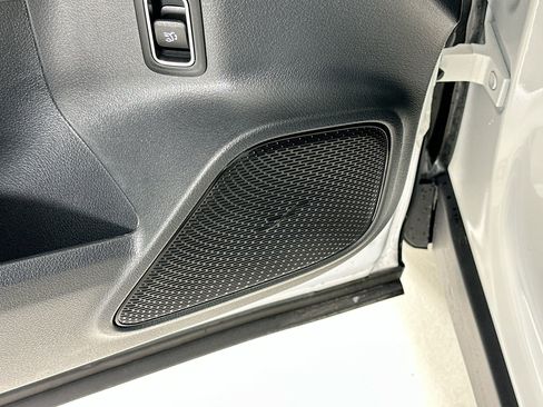New 2026 Mercedes-Benz GLB 250 image 19