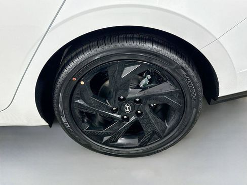 New 2026 Hyundai Elantra SEL Sport Premium FWD image 21