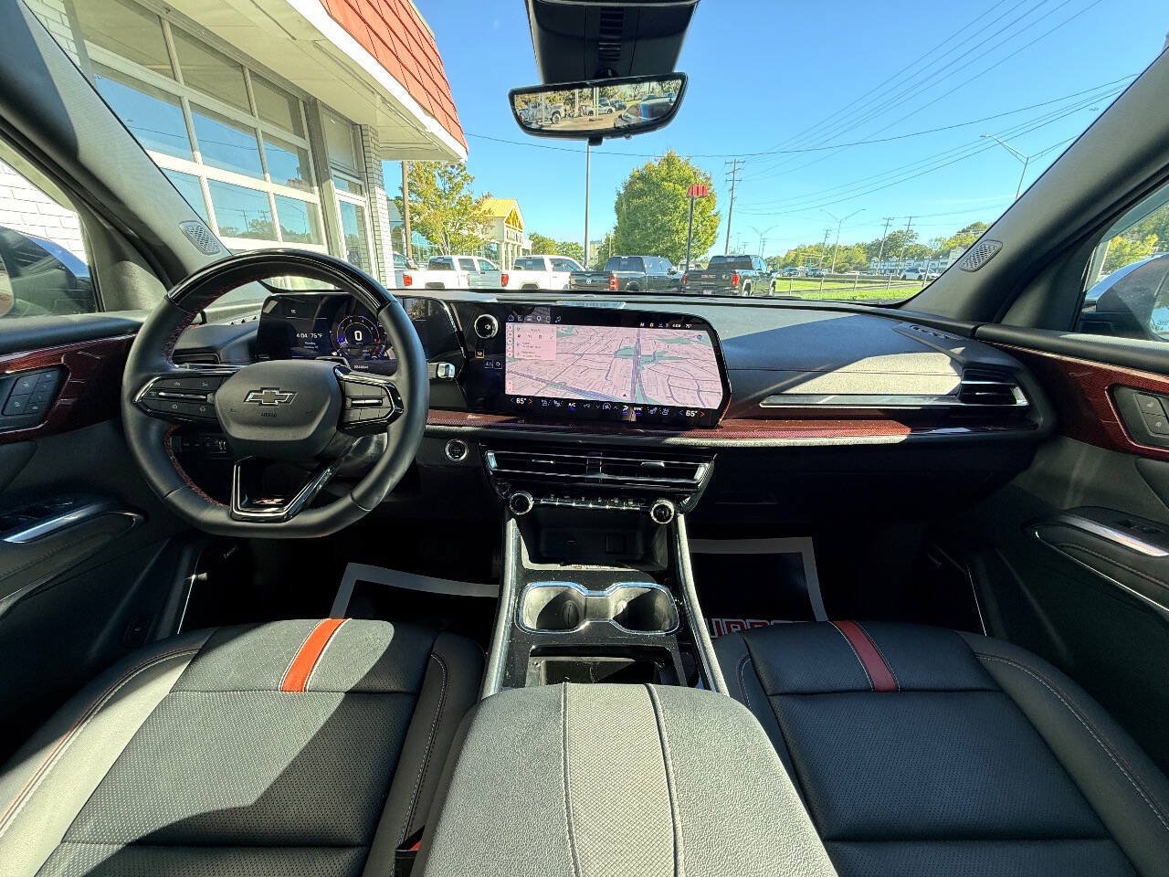 Used 2025 Chevrolet Traverse RS w/ LPO, Floor Liner Package AWD/4WD image 32
