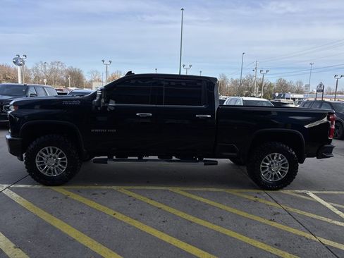 Used 2023 Chevrolet Silverado 2500 High Country w/ Z71 Off-Road Package image 10
