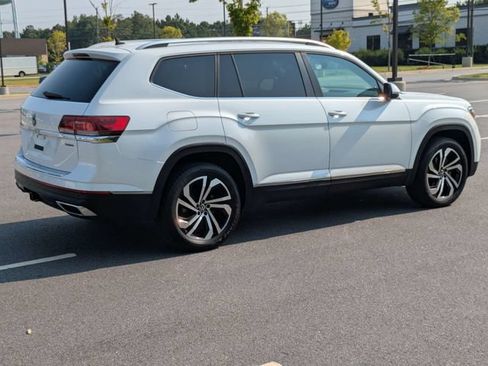 Used 2023 Volkswagen Atlas SEL AWD/4WD image 4