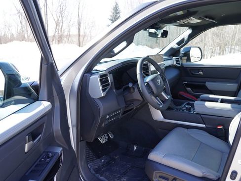 Used 2025 Toyota Tundra Limited w/ TRD Off-Road Package image 15