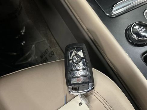 Used 2023 Lincoln Corsair AWD image 27