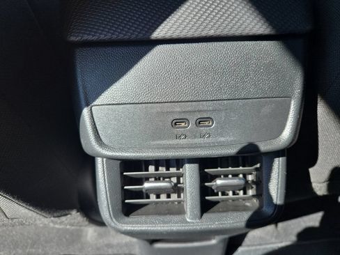 Used 2025 Chevrolet Equinox LT w/ Safety and Technology Package FWD image 14