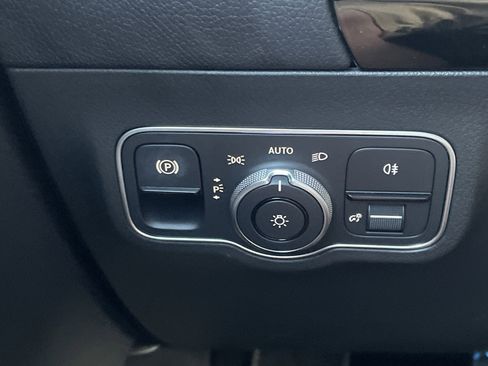 Certified 2025 Mercedes-Benz GLA 250 4MATIC image 23