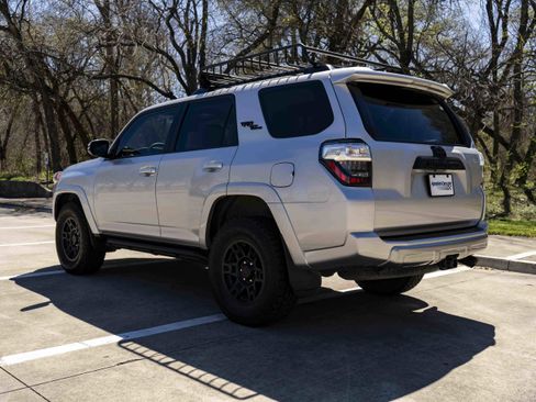 Used 2023 Toyota 4Runner TRD Off-Road Premium image 7