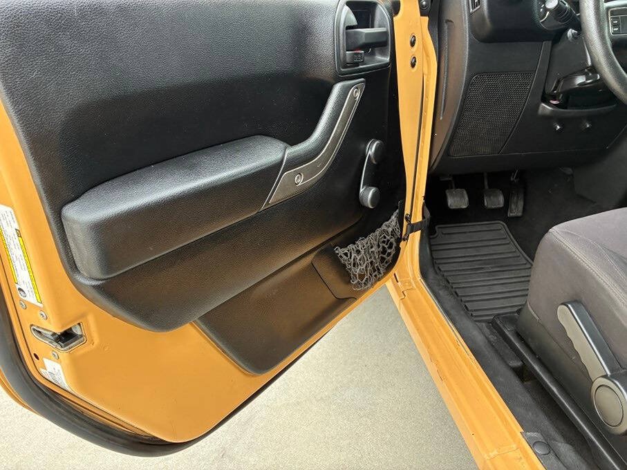 Used 2013 Jeep Wrangler Sport AWD/4WD image 19