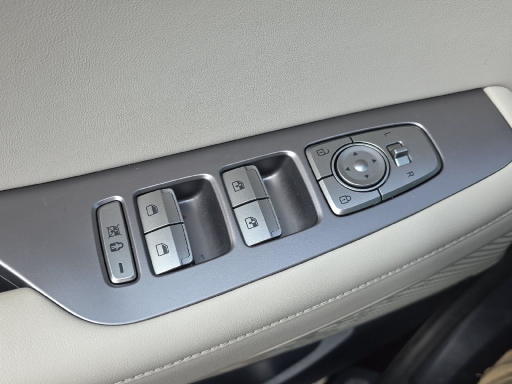 Used 2023 Hyundai Palisade Limited FWD image 28