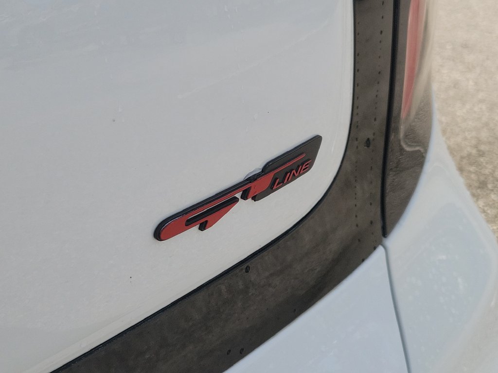 Used 2018 Kia Soul ! FWD image 7