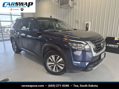 Used 2025 Nissan Pathfinder SL