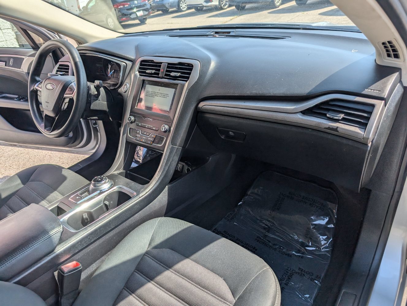 Used 2019 Ford Fusion SE AWD/4WD image 13