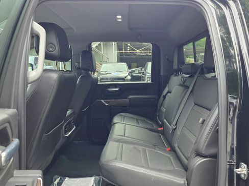 Used 2023 GMC Sierra 2500 Denali w/ Technology Package AWD/4WD image 29