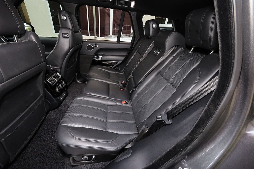 Used 2017 Land Rover Range Rover Supercharged AWD/4WD image 29
