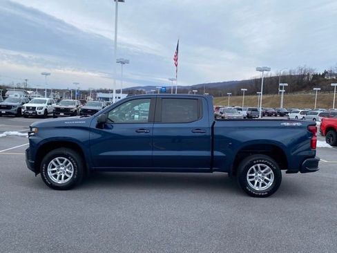 Used 2021 Chevrolet Silverado 1500 RST image 2