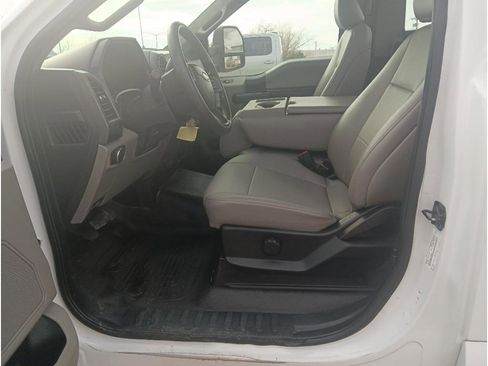 Used 2020 Ford F350 XL w/ Power Equipment Group image 27