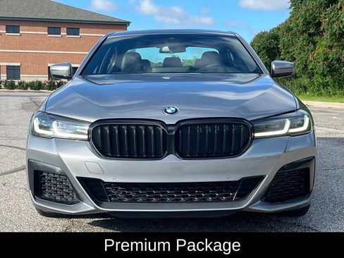 Used 2023 BMW 530i xDrive w/ M Sport Package AWD/4WD image 2