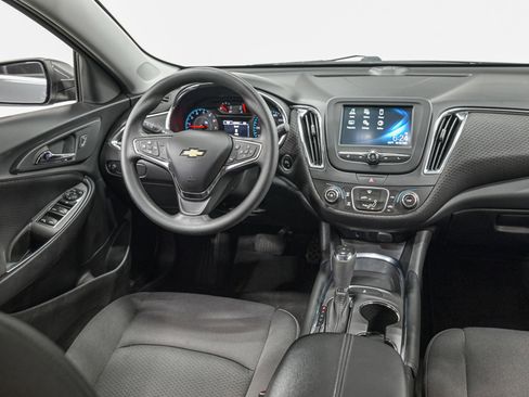 Used 2017 Chevrolet Malibu LT image 27