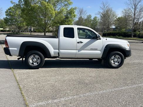 Used 2012 Toyota Tacoma 4x4 Access Cab w/ Convenience Pkg image 8
