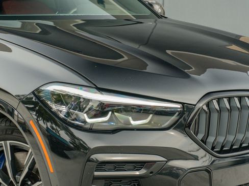 Used 2022 BMW X6 M50i w/ Premium Package image 31