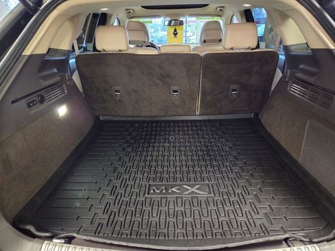 Used 2017 Lincoln MKX Reserve w/ Driver Assistance Package image 49