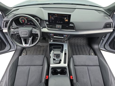 Used 2023 Audi Q5 e Premium Plus w/ Premium Plus Package AWD/4WD image 9