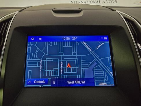 Used 2019 Ford Edge Titanium w/ Equipment Group 301A image 16