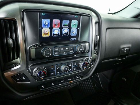 Used 2018 Chevrolet Silverado 1500 LT w/ Texas Edition AWD/4WD image 13