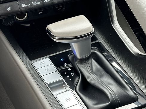 Used 2023 Hyundai Elantra SEL w/ Convenience Package image 22