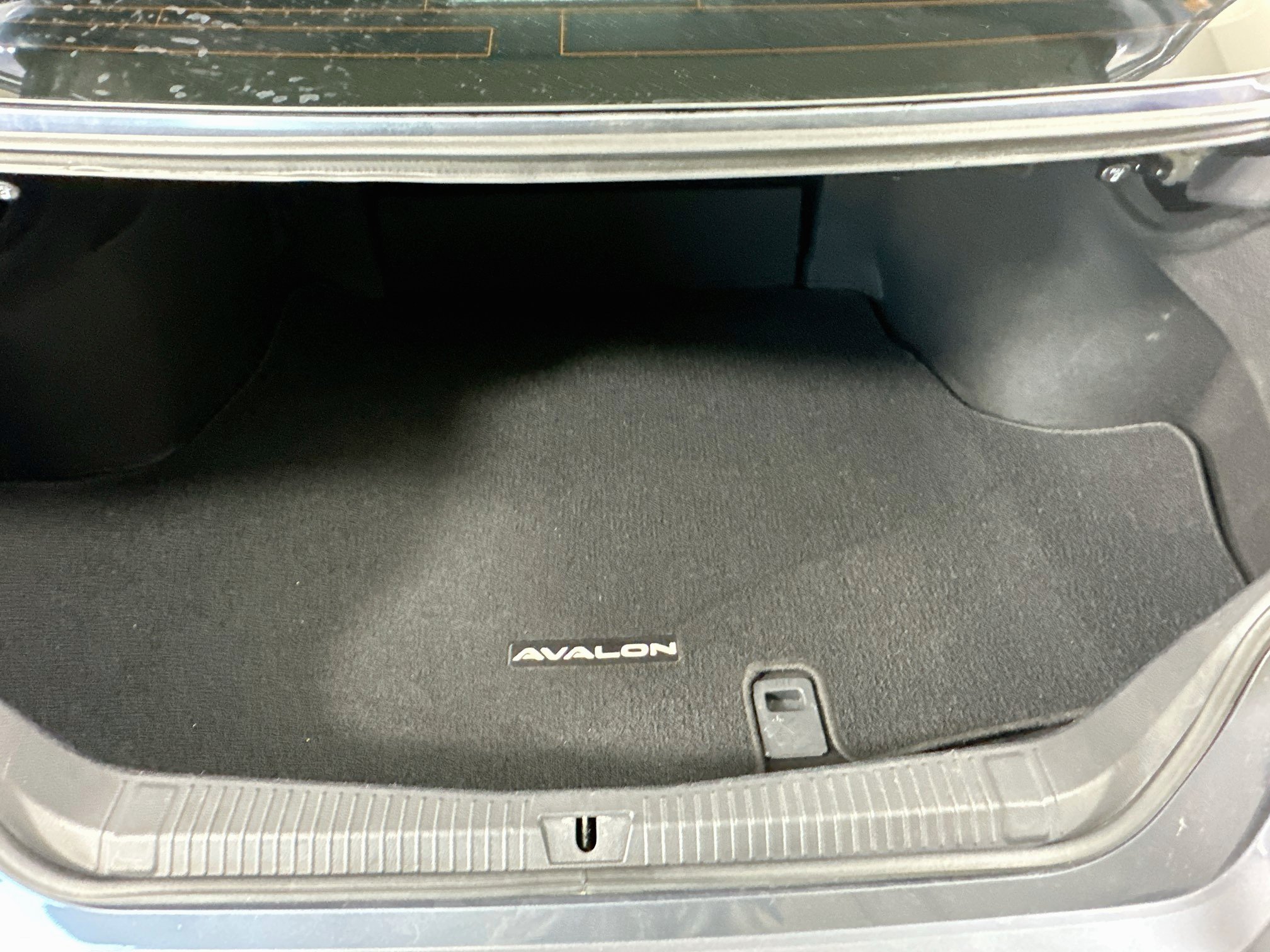 Used 2019 Toyota Avalon XSE w/ Preferred Accessory Package FWD image 27