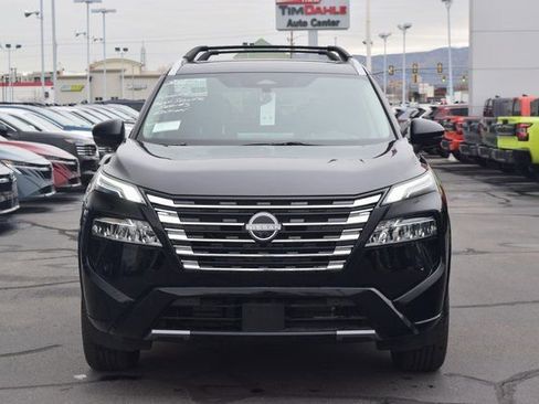 New 2026 Nissan Rogue Platinum w/ Platinum Premium Package image 3