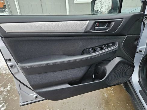 Used 2016 Subaru Outback 2.5i image 11