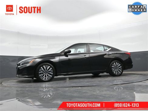 Used 2024 Nissan Altima 2.5 SV image 36