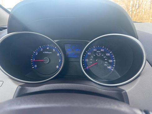 Used 2014 Hyundai Tucson SE image 32