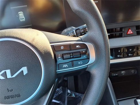 Used 2024 Kia Sportage LX image 15